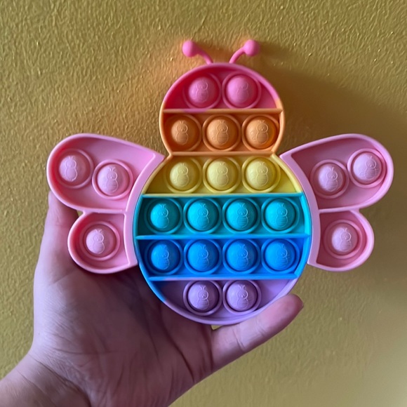 Bumblebee pop it,rainbow pop it,pop it fidget spinner😊😊 - Picture 1 of 3